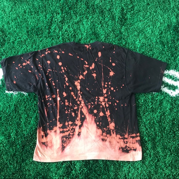 VTG Bleached Levi’s T-Shirt - Picture 2 of 4